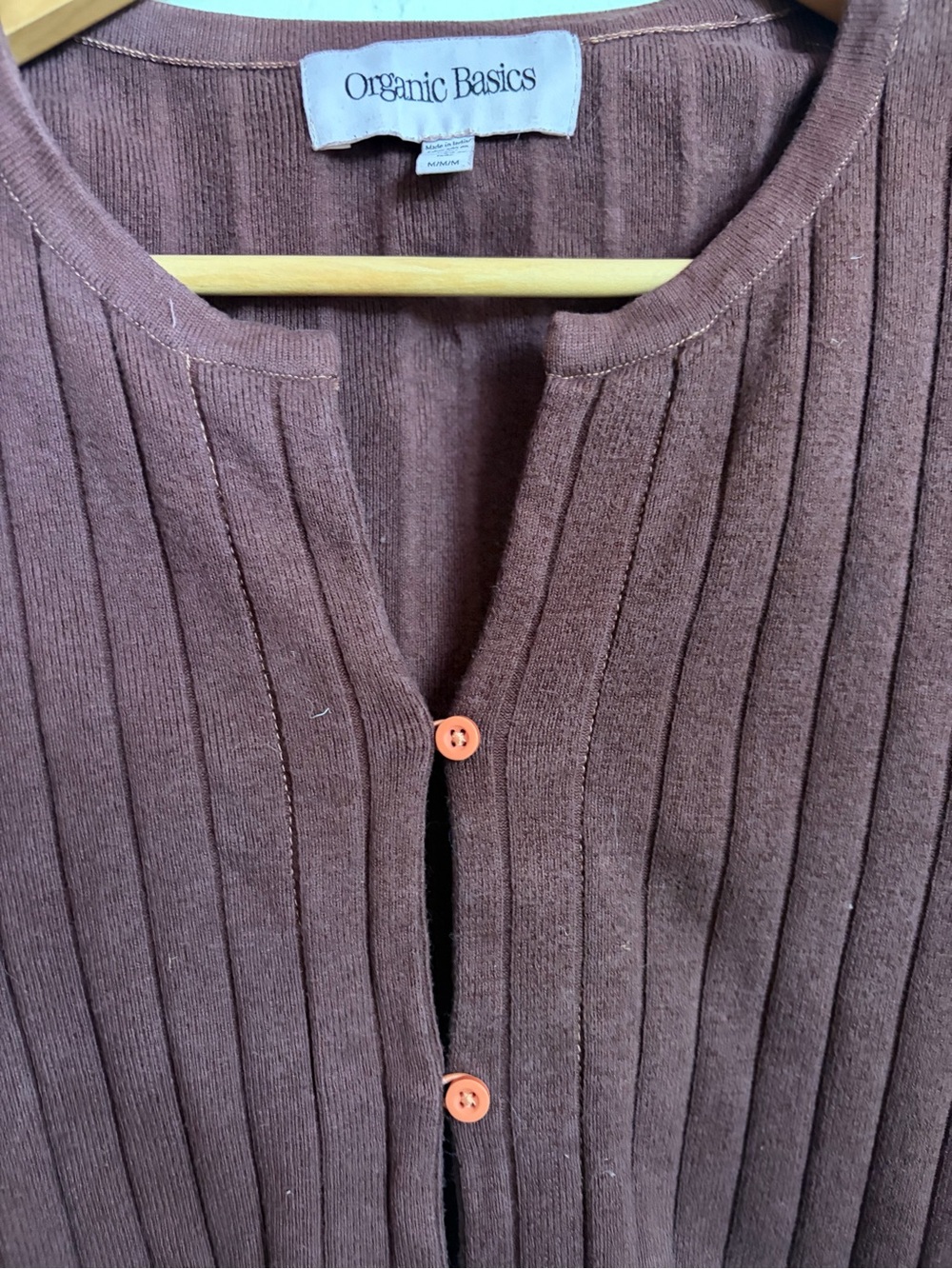Organic Basics Ribbed Button Cardigan — Bordeaux - Picture 2 of 4